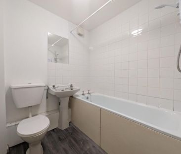 2 bedroom ground floor flat to rent - Photo 5
