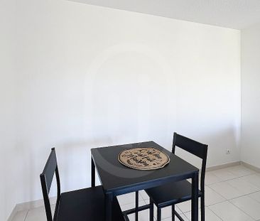 Location Appartement 2 pièces 51m² MONTPELLIER 34000 - Photo 3