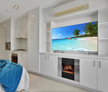 STUDIO GEM - LOCATED IN THE HEART OF SANDRINGHAM! - Photo 1