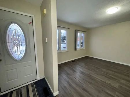 For Lease - 51 Mcdougall Drive Unit# UPPER, Barrie, Ontario - Photo 3