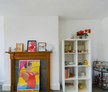 3 bedroom maisonette to rent - Photo 3