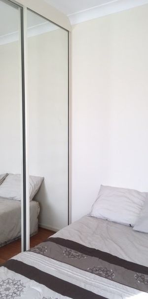 5-bedroom shared house / townhouse, Saint Bernards Road - Photo 1