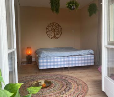 6.5-Zimmer-Haus mit Schwedenofen, Garten, Terrasse, Balkon, Atelier... - Photo 3