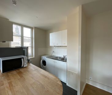 Location Appartement 2 pièces 46m² - Photo 2