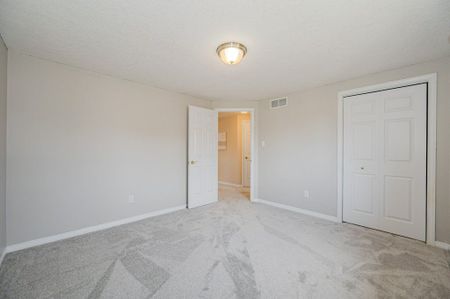 For Lease - 5 Camm Crescent, Guelph, Ontario - Photo 5