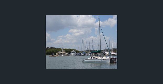 TOP FLOOR UNIT TOP LEFT HANDSIDE - 2 BEDROOM UNIT AT SHORNCLIFFE - Photo 1