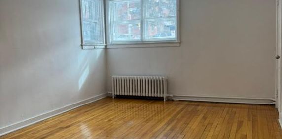 GRAND 3 1/2 À LOUER, CÔTE-DES-NEIGES, 1ER AVRIL - Photo 2