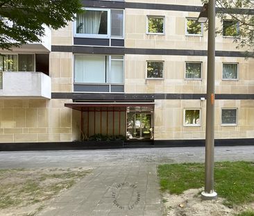 Prachtig gelegen appartement met zicht over groen Linkeroever met p... - Photo 3