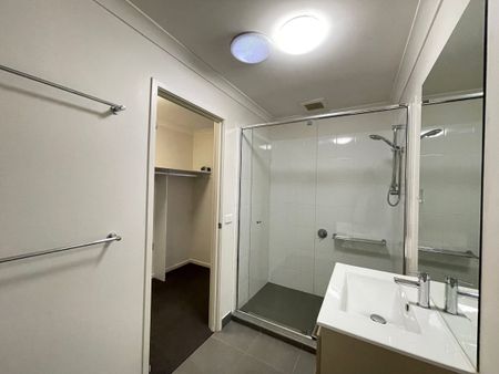 Modern Charm & Convenience in Every Corner - Photo 2