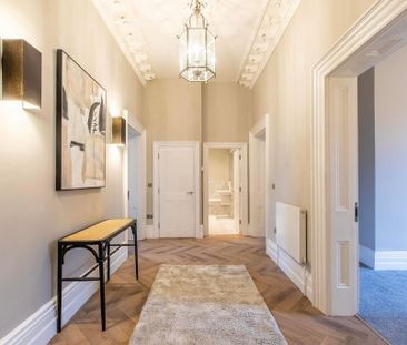 1 bedroom in a flat share to rent - Photo 2