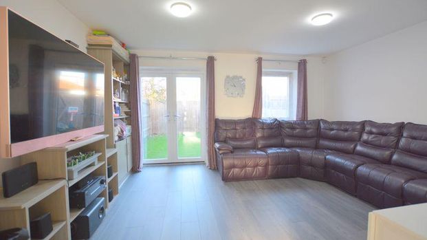 2 bedroom semi-detached house to rent - Photo 1