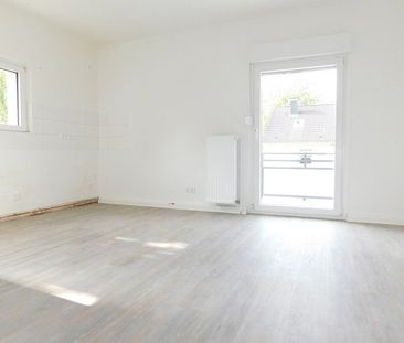 Gemütliche 2-Zi.-Whg. mit sonnigem Balkon- auf Wunsch zum 01.12.202... - Photo 1