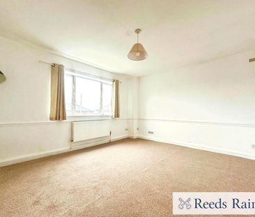 3 bedroom apartment to rent - Photo 2