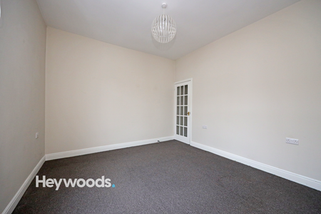 2 bed terraced house to rent in Harris Street, Stoke-on-Trent, Staffordshire - Photo 2