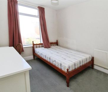 4 bedroom terraced house to rent - Photo 6