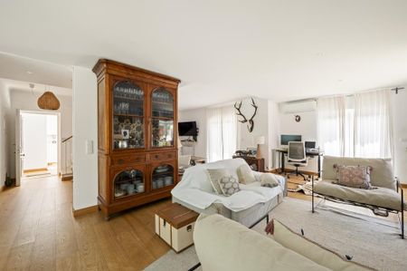 3 Bedroom House with swimming pool, Estoril, Cascais - Photo 2