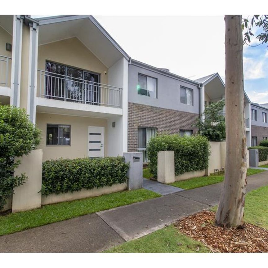 Stunning 4-Bed, 2-Bath Terrace Home + Resort-Style Amenities - 88 Lakeview Drive, Cranebrook - Photo 1