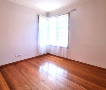 Close to Everything! - Photo 3