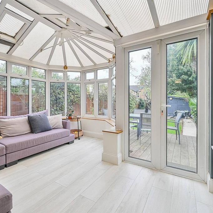 4 bedroom semi-detached house to rent - Photo 1