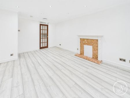 1 bedroom semi-detached bungalow to rent - Photo 3