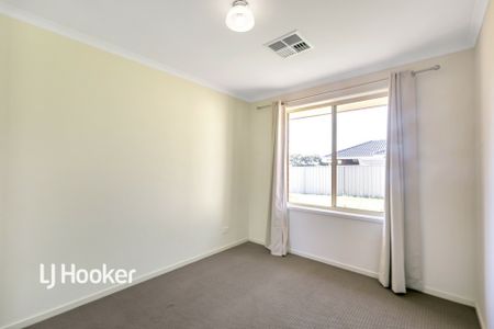 Spacious, Four Bedroom Family Home in Premium Location - Photo 5