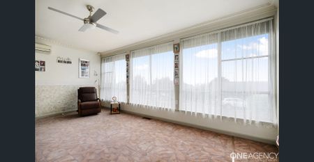 Comfortable Home in Convenient Location - Photo 4