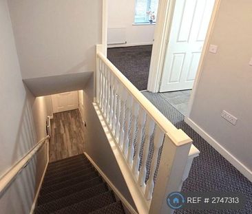 3 bedroom terraced house to rent - Photo 3