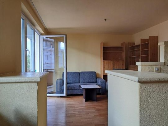 Dr.Schauerstr.6, Top 8: Zentral gelegene, einfache 2-Zimmerwohnung mit großem Balkon, 52,62m2, 3.Liftstock, Parkplatz - Photo 1