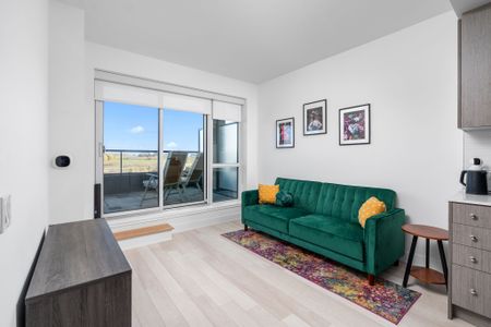 For Lease - 60 George Butchart Drive Unit# 401, Toronto, Ontario - Photo 3