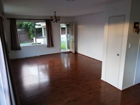 3 bedroom 2 bathroom family home - Photo 5