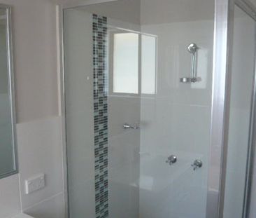 5 MINUTE WALK TO THE CBD - Photo 4