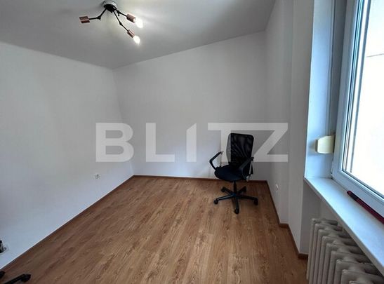Apartament cu 3 camere,65 mp , Centrul Vechi - Fotografie 1