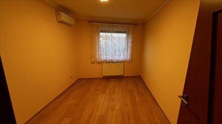 Kiadó újszerű állapotú lakás - Győr - Fotó 2