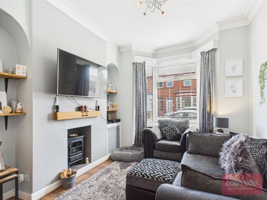 Milton Avenue, Scarborough - Photo 1