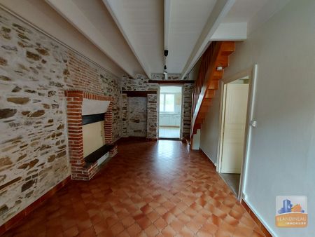 Location Maison 3 pièces 83m² - Photo 2