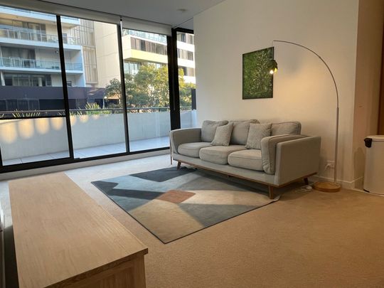 Fully Furnished 3 Bedroom Apartment In "WATERFALL" - Photo 1