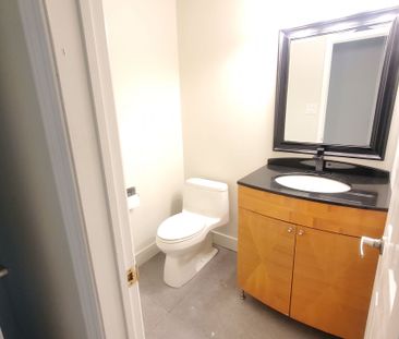 For Lease - 317 Darlington Crescent, Newmarket, Ontario - Photo 3