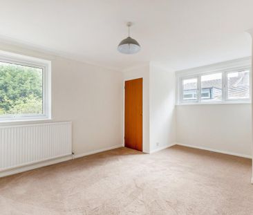 4 bedroom detached house to rent - Photo 6