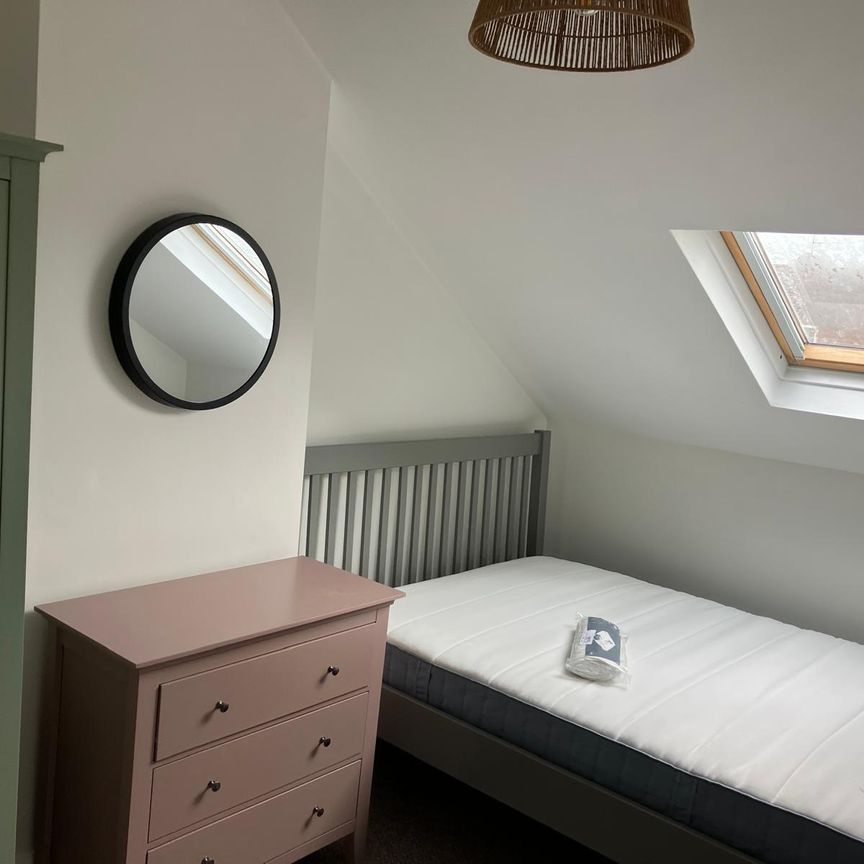 *Individual rooms available now* - Photo 1