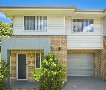 LARGE FOUR BEDROOM TOWNHOUSE AT BACK OF COMPLEX! - Photo 6