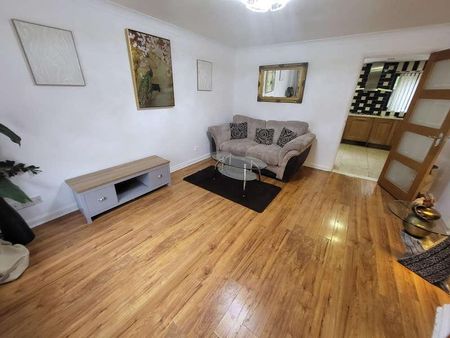 Caistor Close, Manchester, M16 - Photo 4
