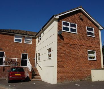 1 bedroom Apartment - COLE GREEN LANE, WELWYN GARDEN CITY - Photo 4