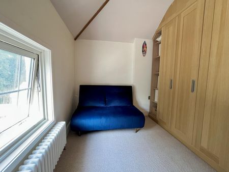 2 bedroom end of terrace house to rent - Photo 5