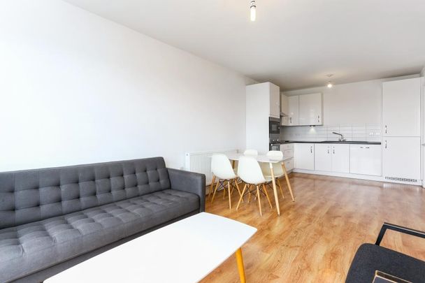 2 bedroom apartment to rent - Photo 1