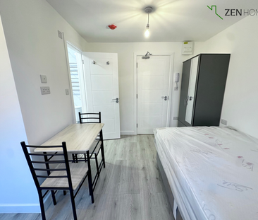 Studio to rent - Photo 3