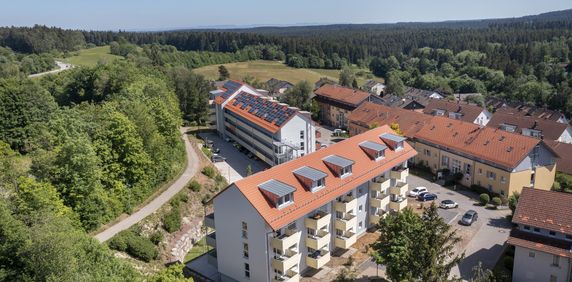 Moderne 3-Zimmer Dachgeschosswohnung mit Balkon - Photo 2