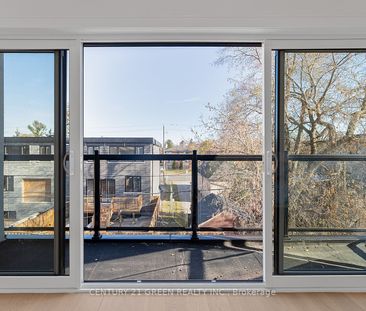 For Lease - 67 Bexhill Avenue Unit# Main & 2nd Floor, Toronto, Ontario - Photo 2