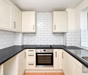 Ashfield Avenue, Bushey, Hertfordshire - Photo 3