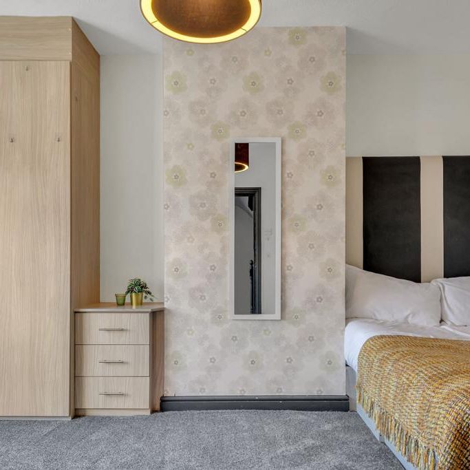 1 bedroom in a house share to rent - Photo 1