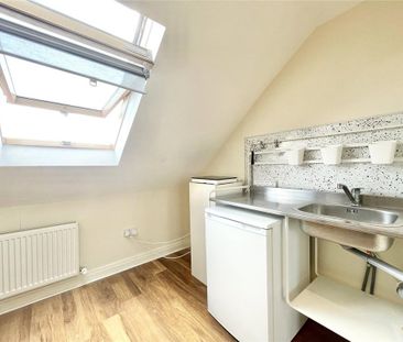 Studio to rent - Photo 4